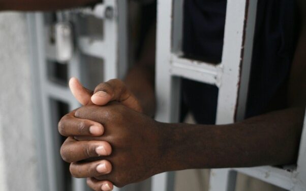 Togo : mort suspecte d&rsquo;un détenu , la famille dénonce des violences et réclame justice